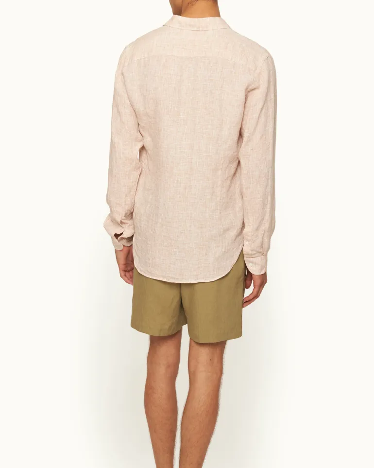 Giles Linen