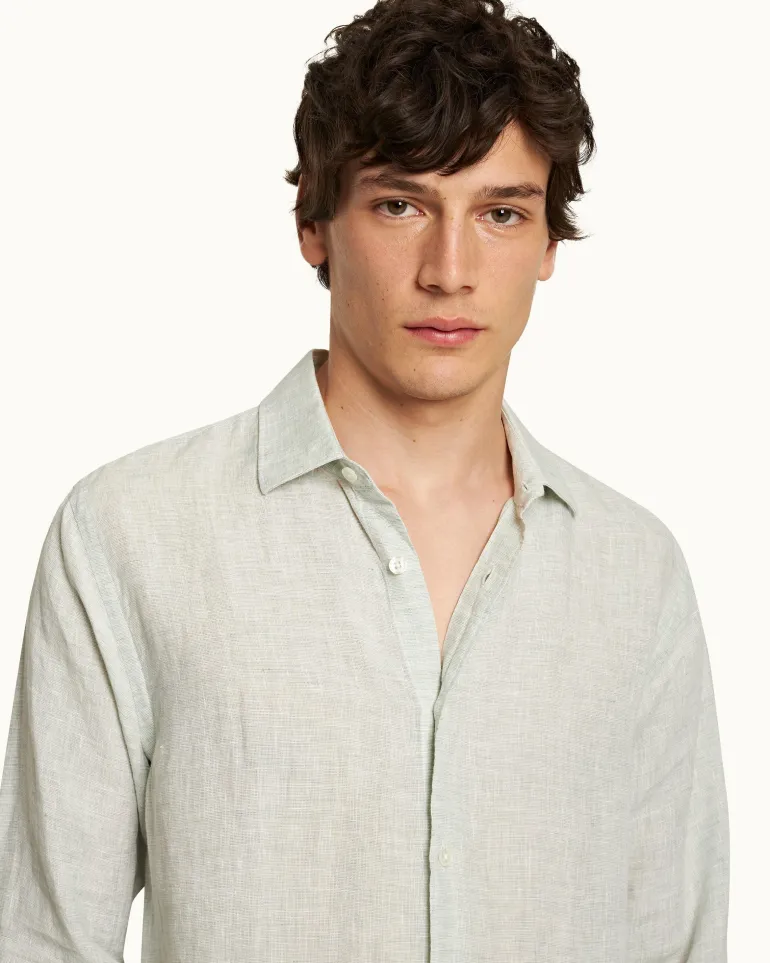 Giles Linen